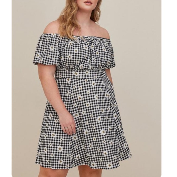 Torrid plus size 1X puff sleeve skater dress off shoulder black gingham daisy - Picture 1 of 11